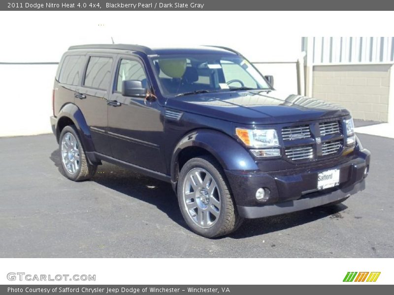 Front 3/4 View of 2011 Nitro Heat 4.0 4x4