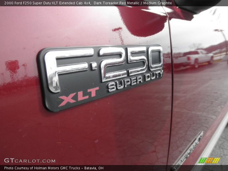  2000 F250 Super Duty XLT Extended Cab 4x4 Logo