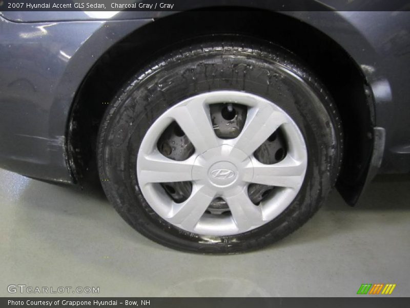 Charcoal Gray / Gray 2007 Hyundai Accent GLS Sedan