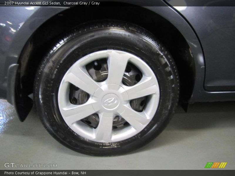 Charcoal Gray / Gray 2007 Hyundai Accent GLS Sedan