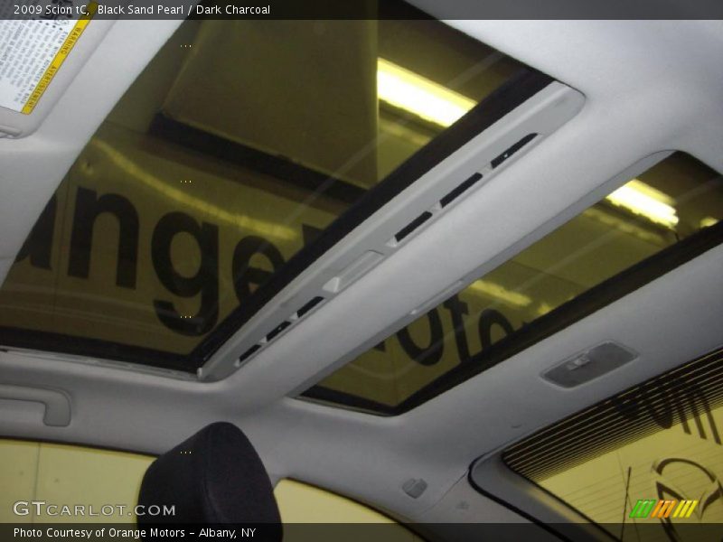 Sunroof of 2009 tC 