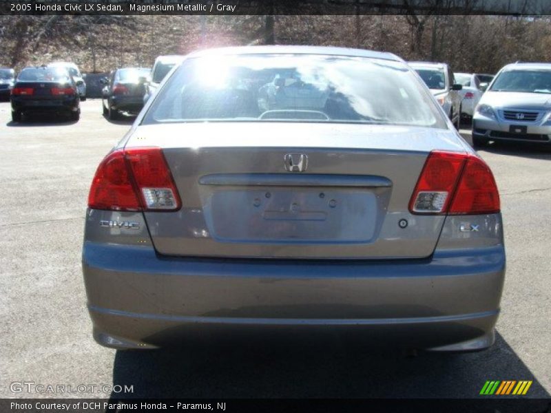 Magnesium Metallic / Gray 2005 Honda Civic LX Sedan