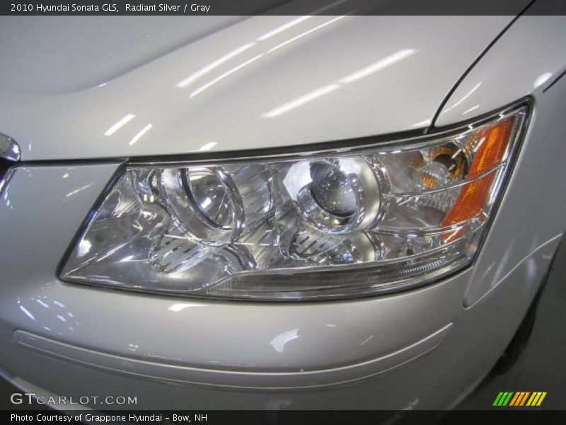 Radiant Silver / Gray 2010 Hyundai Sonata GLS