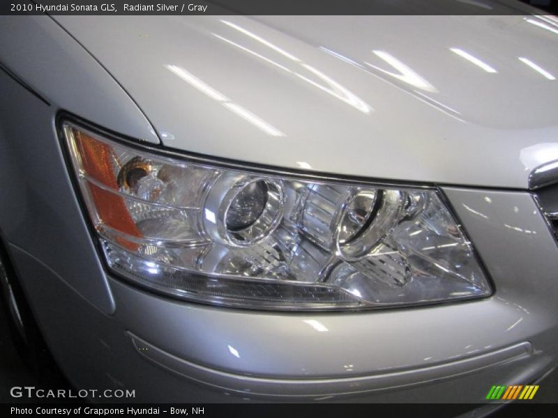 Radiant Silver / Gray 2010 Hyundai Sonata GLS