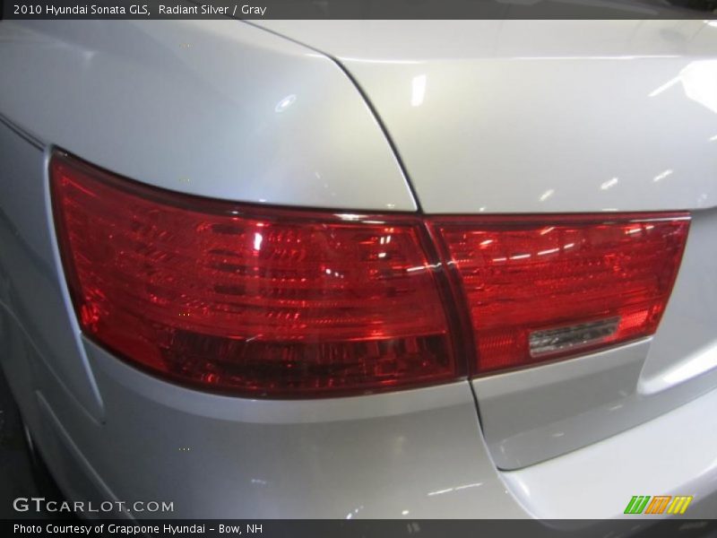 Radiant Silver / Gray 2010 Hyundai Sonata GLS