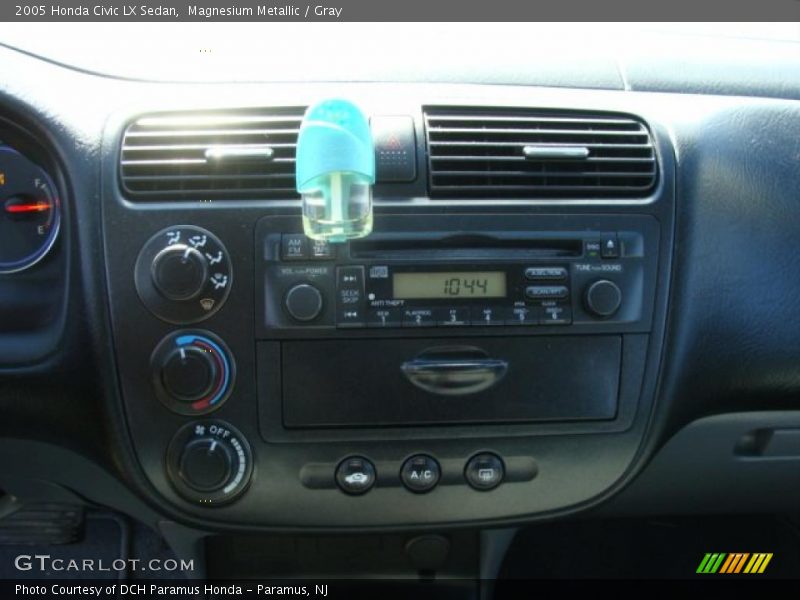 Magnesium Metallic / Gray 2005 Honda Civic LX Sedan