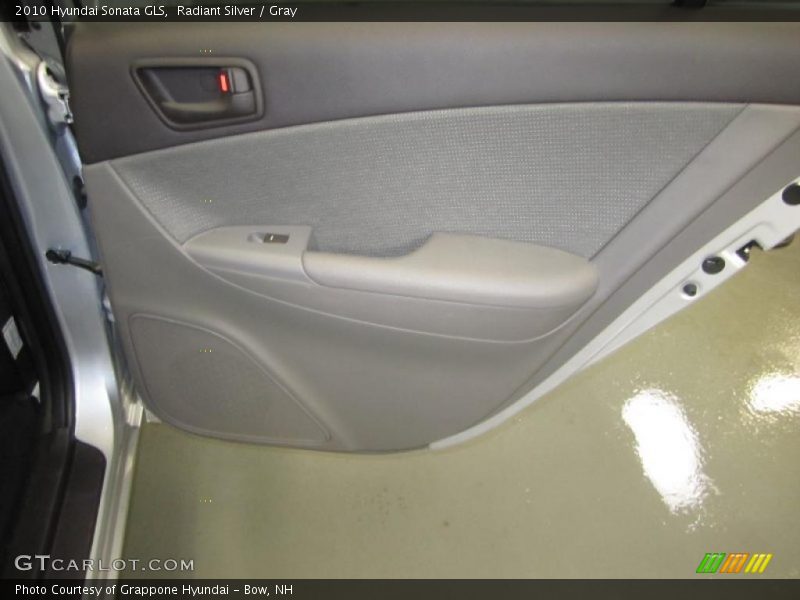 Radiant Silver / Gray 2010 Hyundai Sonata GLS