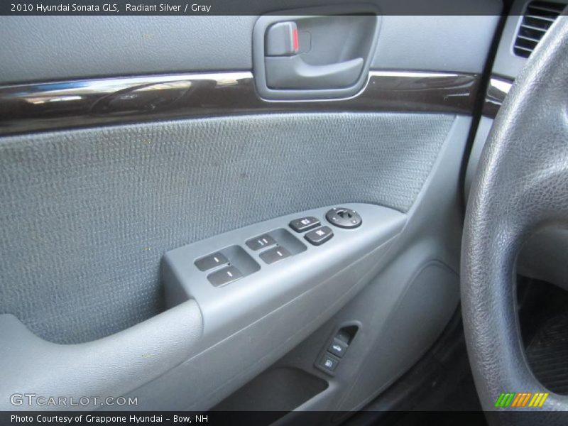 Radiant Silver / Gray 2010 Hyundai Sonata GLS