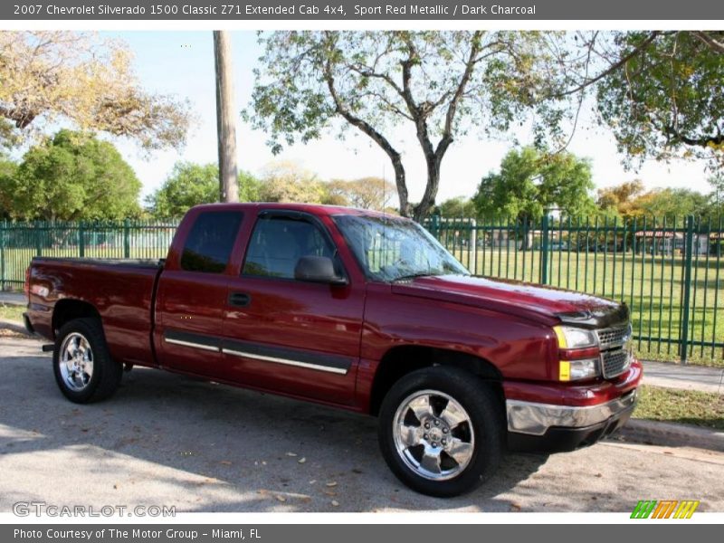 Sport Red Metallic / Dark Charcoal 2007 Chevrolet Silverado 1500 Classic Z71 Extended Cab 4x4