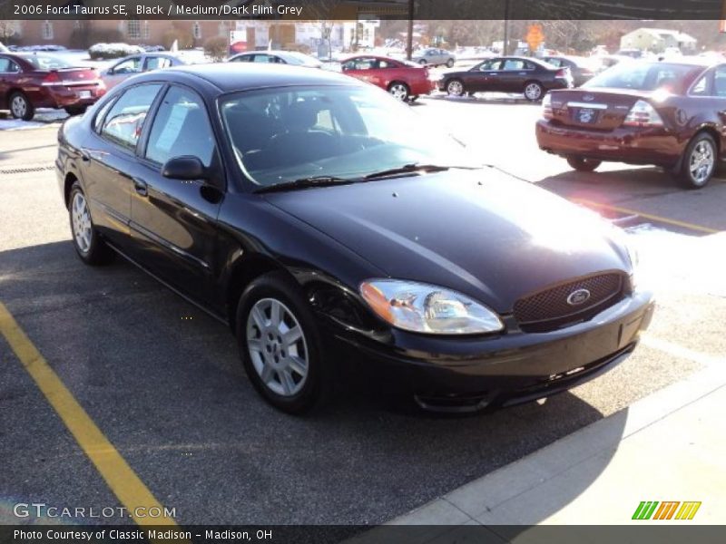 Black / Medium/Dark Flint Grey 2006 Ford Taurus SE