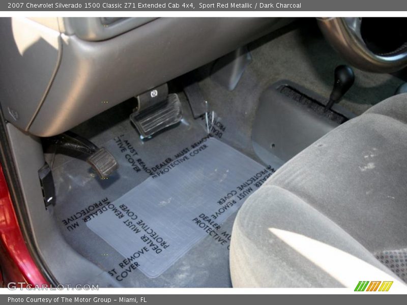 Sport Red Metallic / Dark Charcoal 2007 Chevrolet Silverado 1500 Classic Z71 Extended Cab 4x4