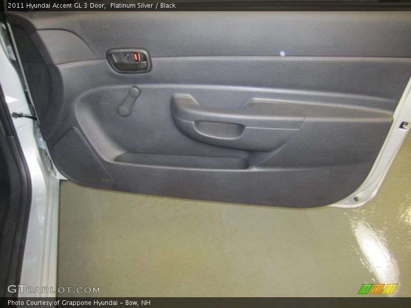 Door Panel of 2011 Accent GL 3 Door