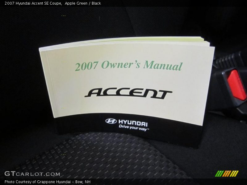 Apple Green / Black 2007 Hyundai Accent SE Coupe
