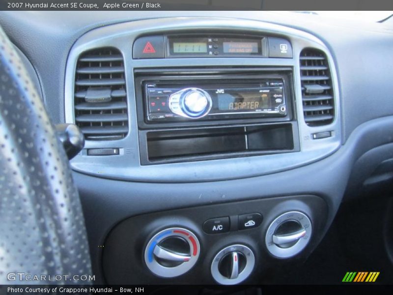 Controls of 2007 Accent SE Coupe