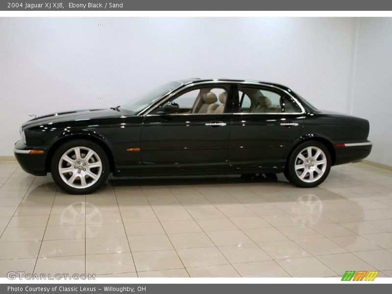 Ebony Black / Sand 2004 Jaguar XJ XJ8