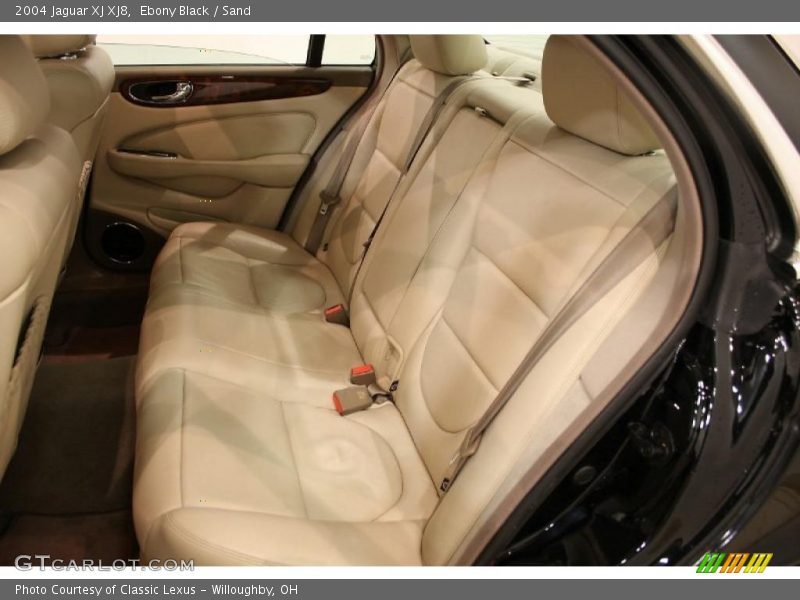 Ebony Black / Sand 2004 Jaguar XJ XJ8