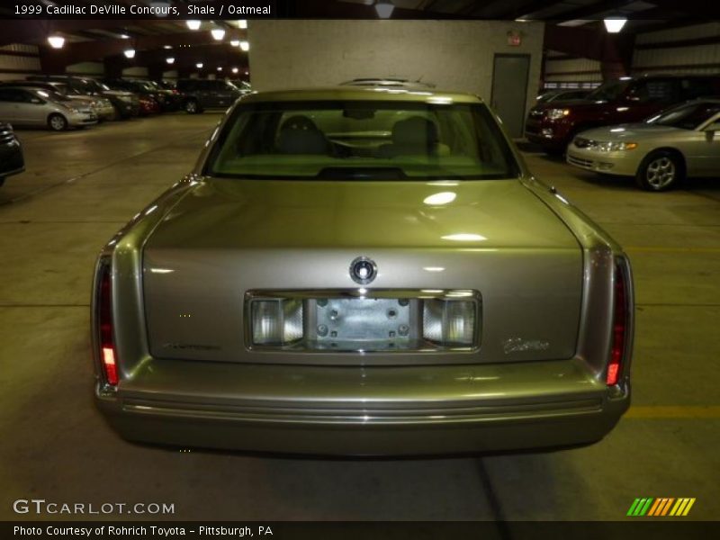 Shale / Oatmeal 1999 Cadillac DeVille Concours