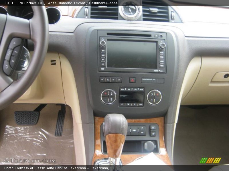 White Diamond Tricoat / Cashmere/Cocoa 2011 Buick Enclave CXL