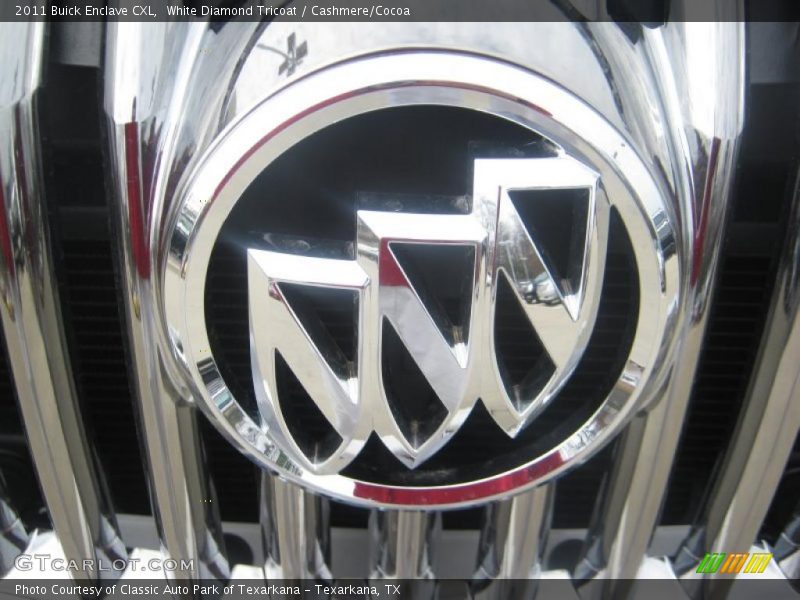 White Diamond Tricoat / Cashmere/Cocoa 2011 Buick Enclave CXL