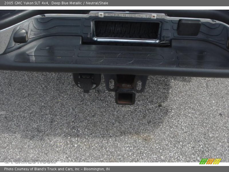 Deep Blue Metallic / Neutral/Shale 2005 GMC Yukon SLT 4x4