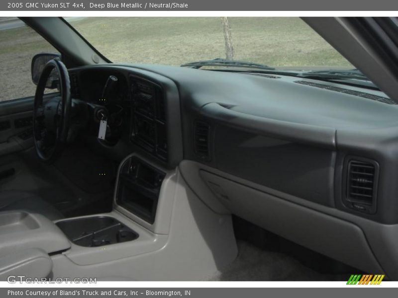 Deep Blue Metallic / Neutral/Shale 2005 GMC Yukon SLT 4x4