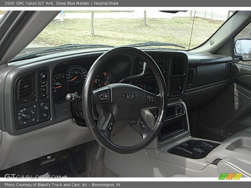 Deep Blue Metallic / Neutral/Shale 2005 GMC Yukon SLT 4x4