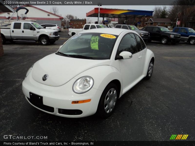 Front 3/4 View of 2010 New Beetle 2.5 Coupe