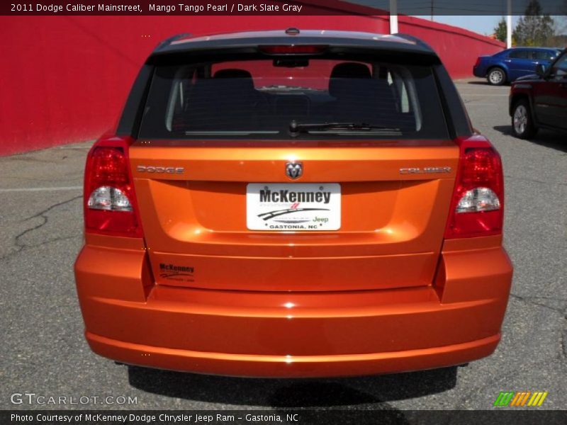 Mango Tango Pearl / Dark Slate Gray 2011 Dodge Caliber Mainstreet