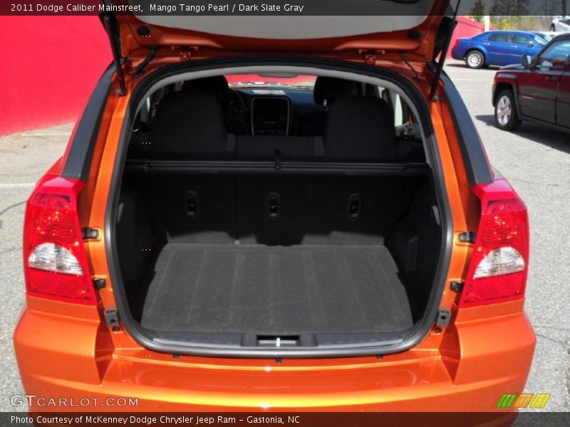 Mango Tango Pearl / Dark Slate Gray 2011 Dodge Caliber Mainstreet