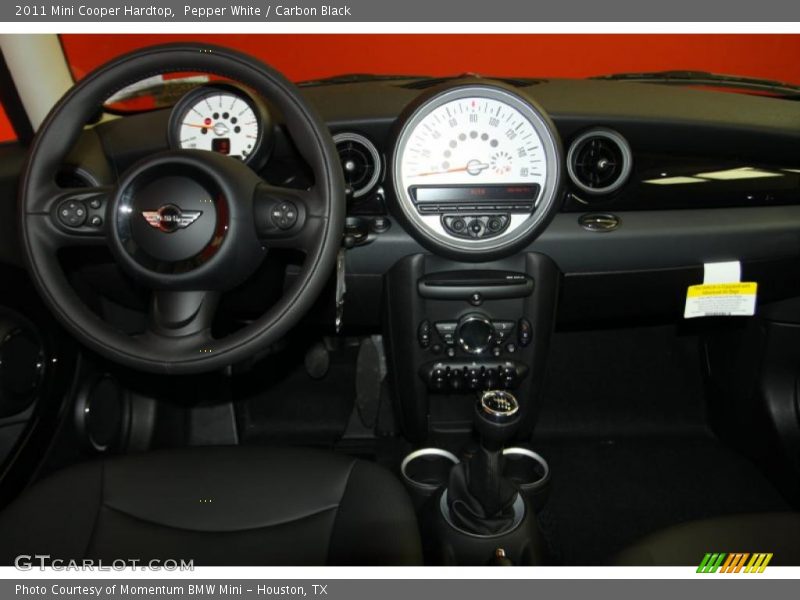 Pepper White / Carbon Black 2011 Mini Cooper Hardtop