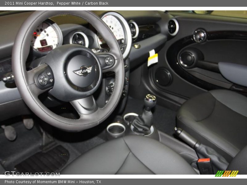 Pepper White / Carbon Black 2011 Mini Cooper Hardtop