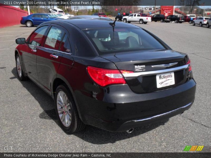 Brilliant Black Crystal Pearl / Black 2011 Chrysler 200 Limited