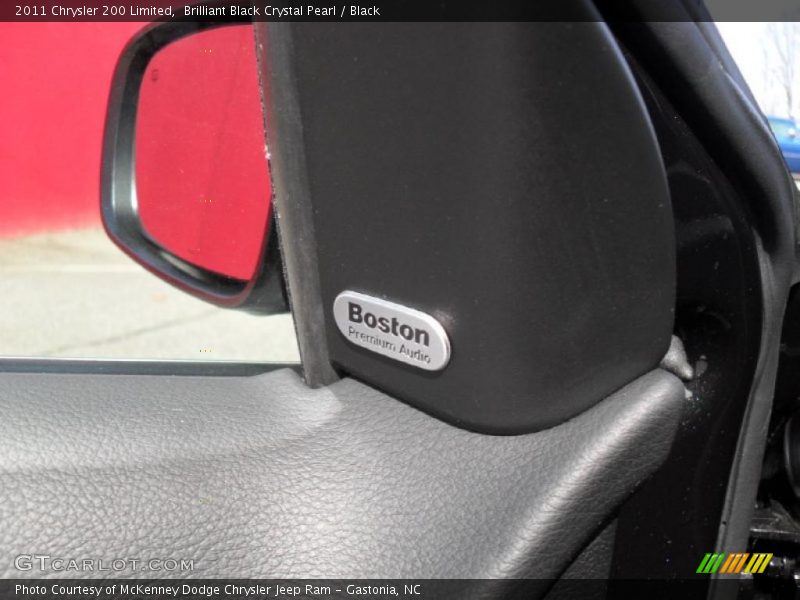 Brilliant Black Crystal Pearl / Black 2011 Chrysler 200 Limited