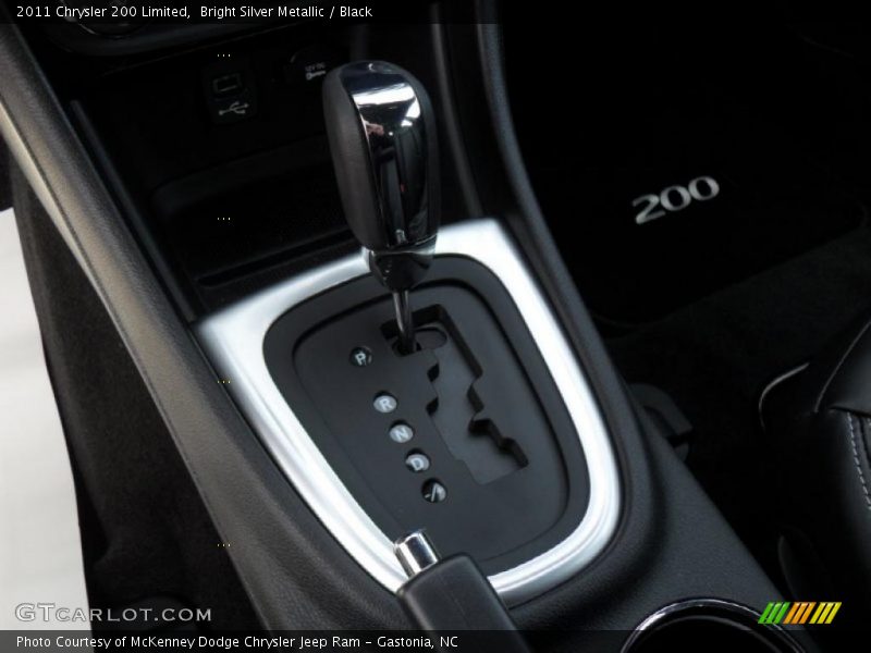  2011 200 Limited 6 Speed AutoStick Automatic Shifter