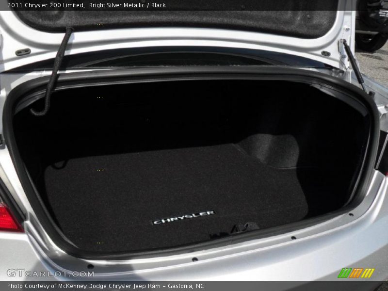 Bright Silver Metallic / Black 2011 Chrysler 200 Limited