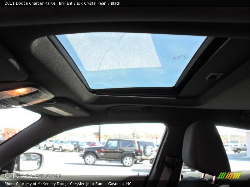 Brilliant Black Crystal Pearl / Black 2011 Dodge Charger Rallye