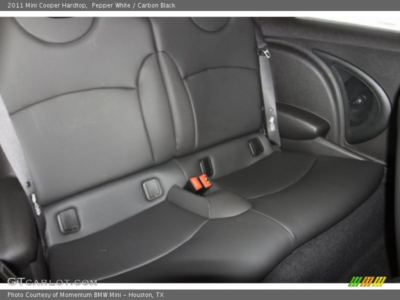 Pepper White / Carbon Black 2011 Mini Cooper Hardtop
