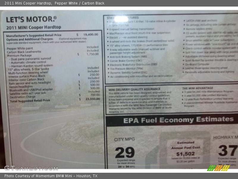 Pepper White / Carbon Black 2011 Mini Cooper Hardtop