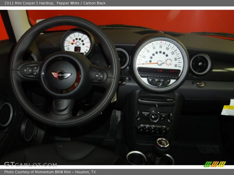 Pepper White / Carbon Black 2011 Mini Cooper S Hardtop