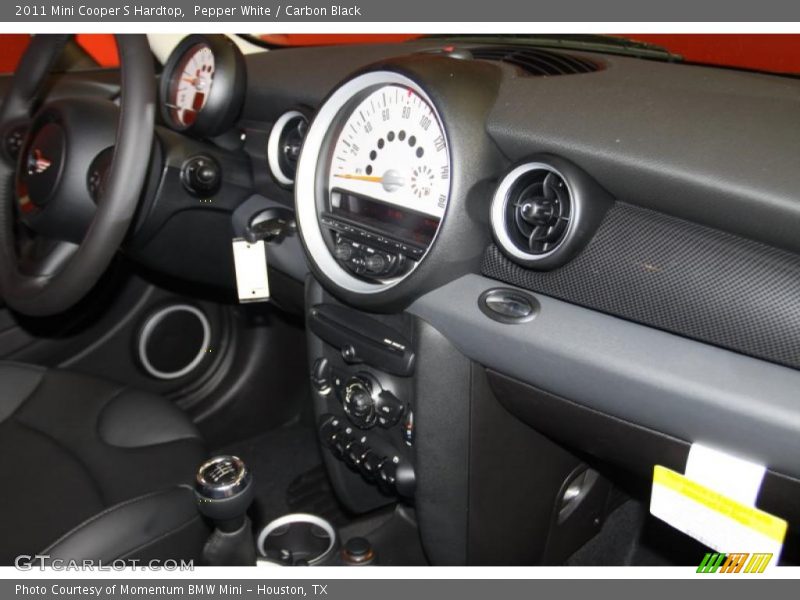 Pepper White / Carbon Black 2011 Mini Cooper S Hardtop
