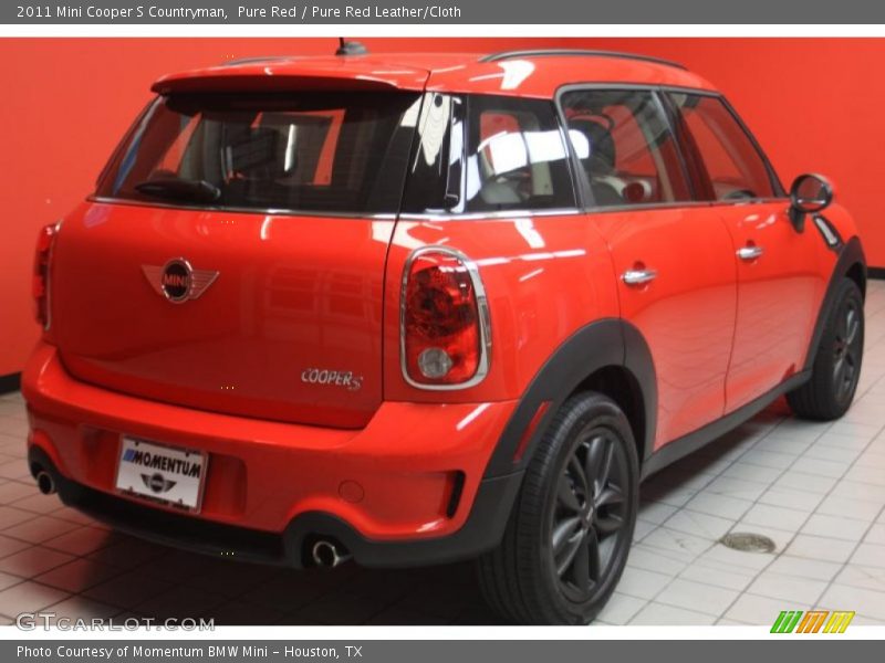 Pure Red / Pure Red Leather/Cloth 2011 Mini Cooper S Countryman