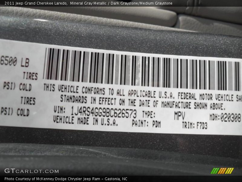Mineral Gray Metallic / Dark Graystone/Medium Graystone 2011 Jeep Grand Cherokee Laredo