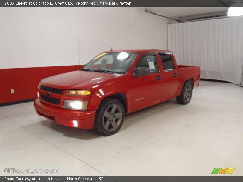 Front 3/4 View of 2005 Colorado LS Crew Cab