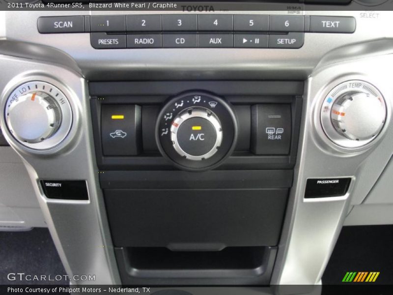 Blizzard White Pearl / Graphite 2011 Toyota 4Runner SR5
