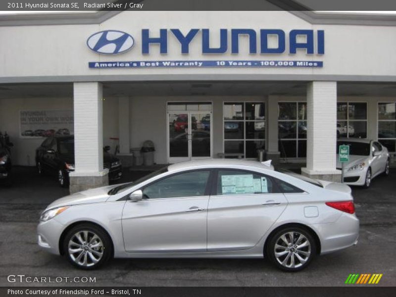 Radiant Silver / Gray 2011 Hyundai Sonata SE
