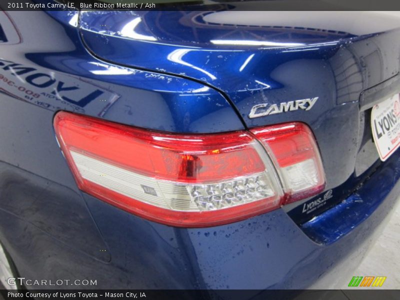 Blue Ribbon Metallic / Ash 2011 Toyota Camry LE