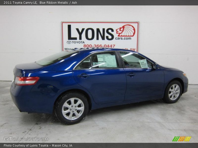Blue Ribbon Metallic / Ash 2011 Toyota Camry LE