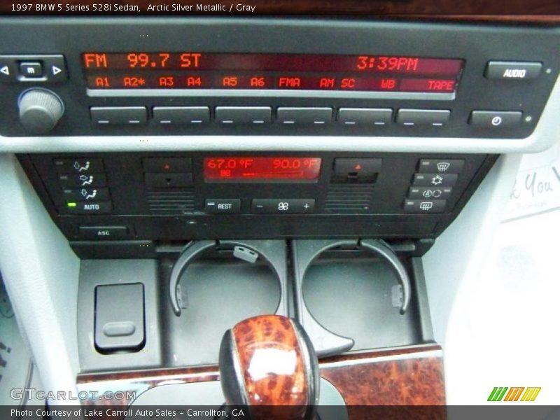 Controls of 1997 5 Series 528i Sedan