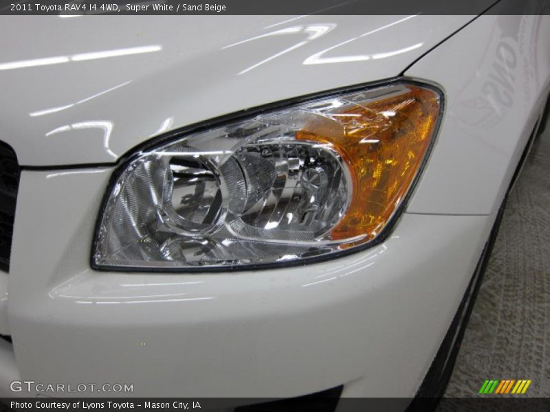 Super White / Sand Beige 2011 Toyota RAV4 I4 4WD