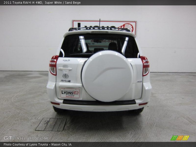 Super White / Sand Beige 2011 Toyota RAV4 I4 4WD